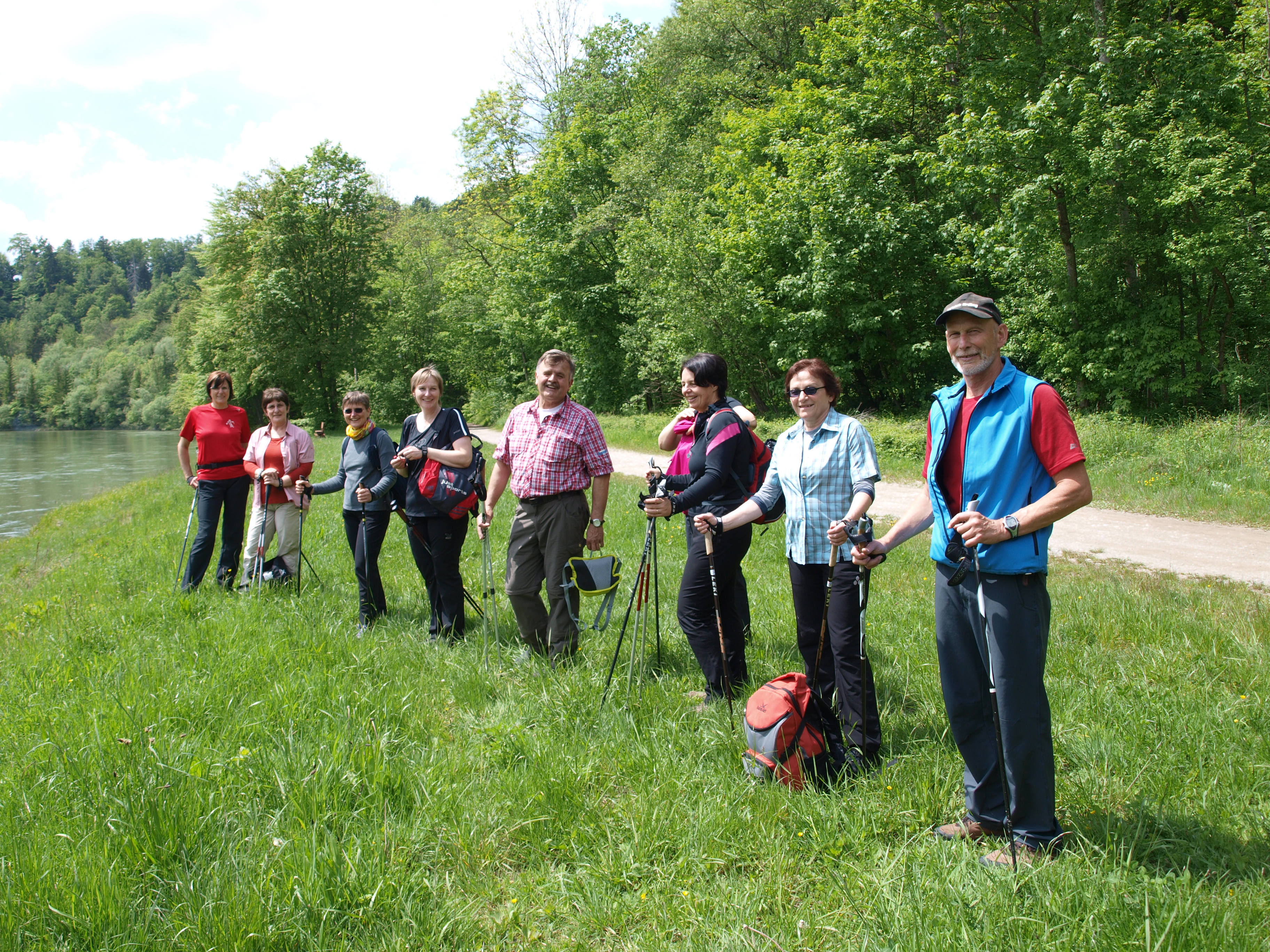 NORDIC WALKING